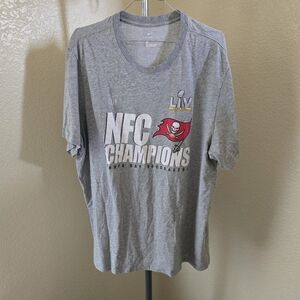 The Nike Tee LIV NFC Champions Buc's T-Shirt
